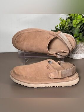 UGG Goldenstar Clog Sand Color Kids Size 4